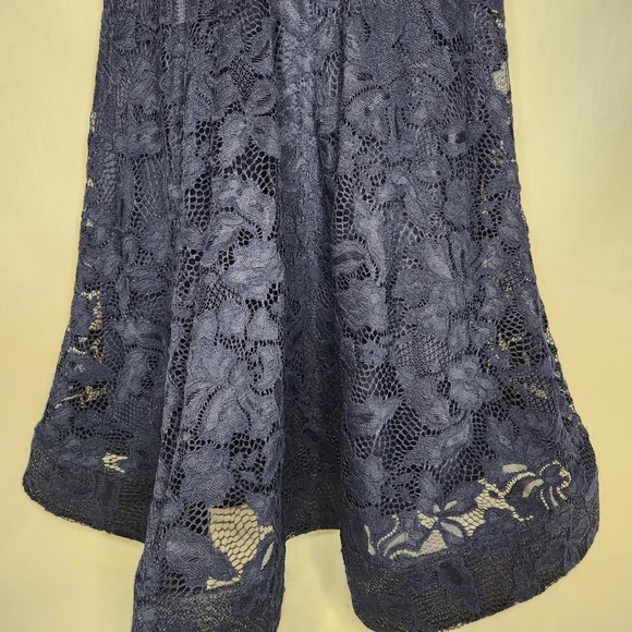 Papya Elegant Navy Lace Dress. Lined. Size M Baby Doll. - Picture 5 of 8